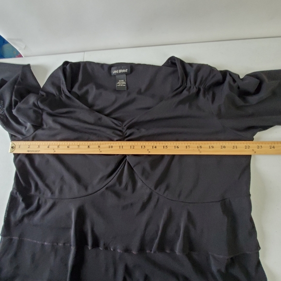 Lane Bryant Tiered Semi-Sheer Black Top Size 18/20 Stretch V-neck Dark Romantic - Picture 7 of 11